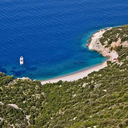 Enchanting Summer With Sea View 아파트