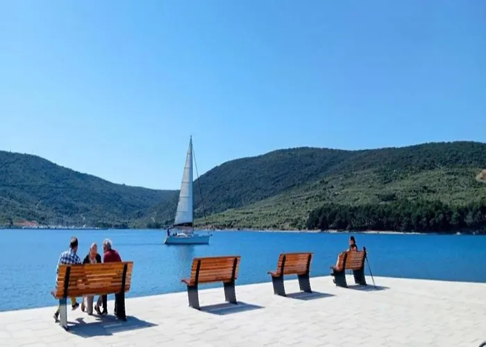 Enchanting Summer With Sea View Apartment *