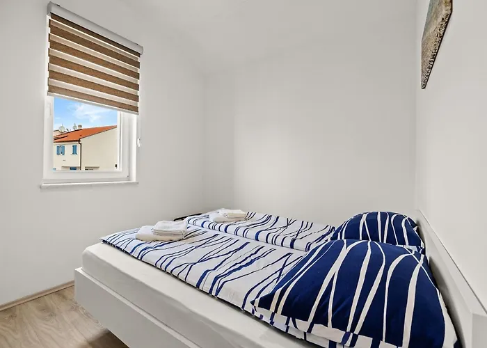 Enchanting Summer With Sea View Apartment