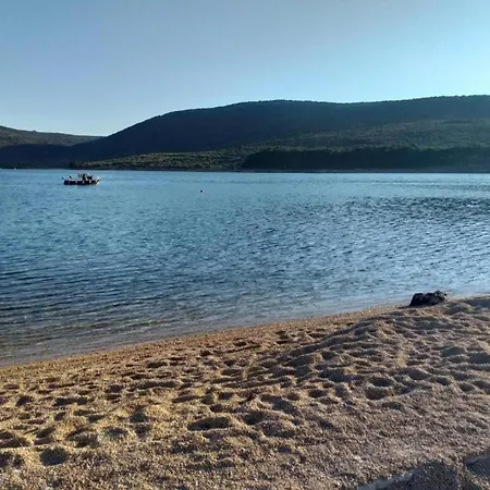 Enchanting Summer With Sea View 公寓 *